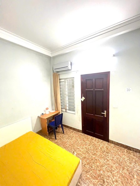 NHÀ 48 NGÕ 50 Phố Võng Thị, phường Bưởi quận Tây Hồ. trống phòng 501 giá 2,7tr vệ sinh chung vào ở