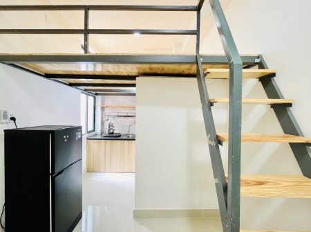 PHÒNG MỚI XÂY ĐÓN NẮNG NGAY PHAN VĂN HÂN TRUNG TÂM DỄ DI CHUYỂN