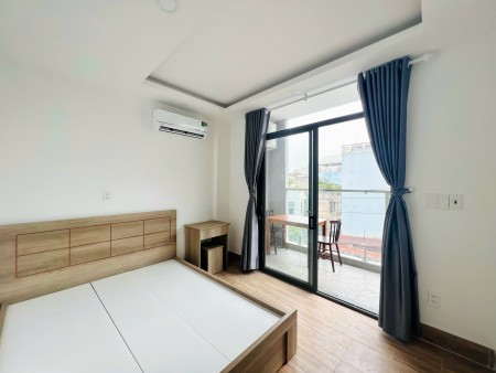 Cho thuê phòng ban công, tách bếp Bình Thạnh gần chợ Bà Chiểu, đại học Văn Lang, IUH siêu thoáng