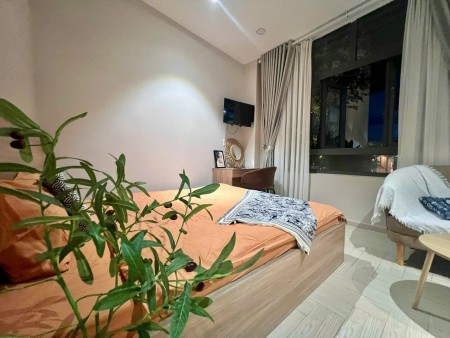 PHÒNG FULL NỘI THẤT CỬA SỔ LỚN NƠ TRANG LONG SIÊU THOÁNG RỘNG DỌN VÀO Ở NGAY KHU VỰC TRUNG TÂM