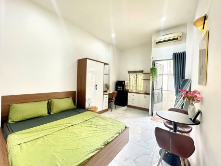 PHÒNG 35m2 BAN CÔNG LỚN THOÁNG- RỘNG FULL NỘI THẤT NGAY HÀNG XANH- BẠCH ĐẰNG, BÌNH THẠNH