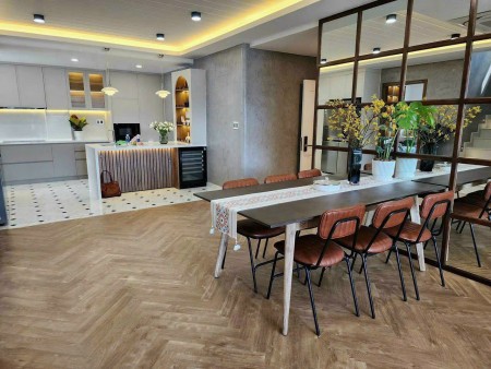 Penthouse Satra Eximland -200m2 nội thất cao cấp 4PN, 3WC Giá thuê 49 Tr/th