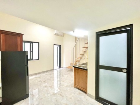 DUPLEX 35M2 MỚI TOANH, FULL NỘI THẤT NGAY HÃNG XANH, NGUYỄN GIA TRÍ