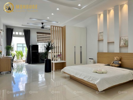 Cho thuê studio ban công cực rộng gần Lotte Mart Cộng Hòa, Khu K300