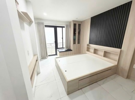Cho thuê căn có ban công, Full nội thất, Bình Thạnh gần FTU, UTH, HUTECH