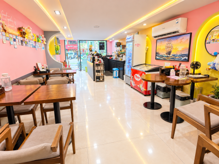 Sang nhượng quán đang đông khách – Mặt tiền Trần Hưng Đạo, Quận 1 – 3 tầng