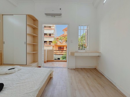 Cho thuê căn hộ gần ngã tư Phú Nhuận, khu Phan Xích Long