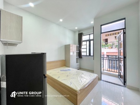 Cho thuê phòng ban công Bình Thạnh gần Chợ Bà Chiểu, cầu Bông tiện đi Q1, ngã tư hàng xanh chỉ 5trX