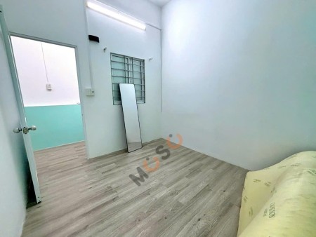 Cần pass gấp lại phòng do có việc gấp phải chuyển ra