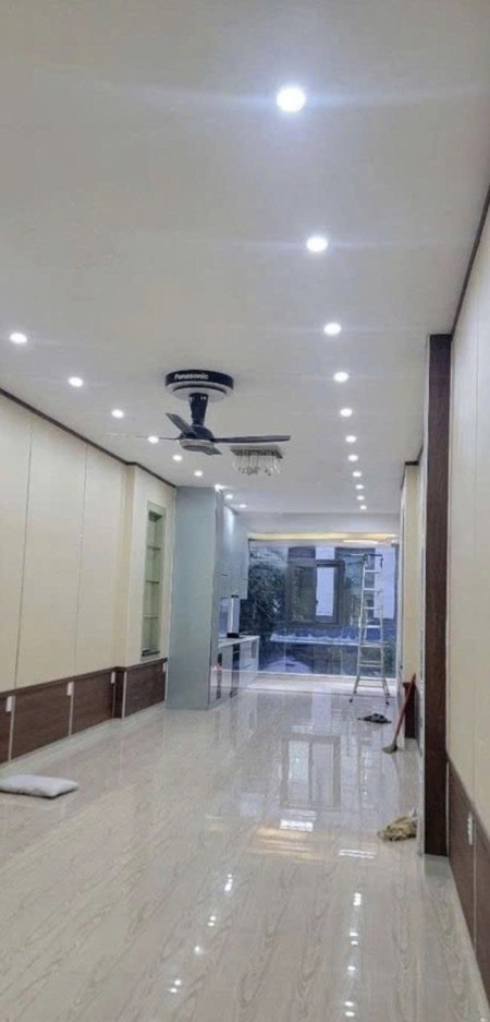 Nhà nguyên căn (1 trệt mặt bằng kinh doanh-1 lầu 2 PN) 139m2 giá 15tr/th