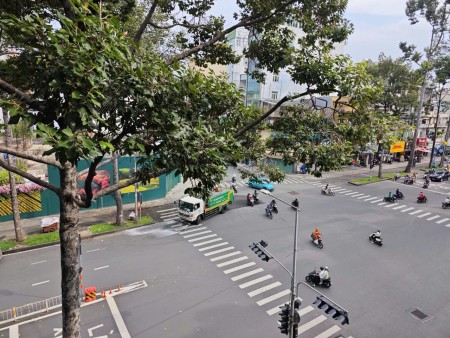 Đi đến slide 8