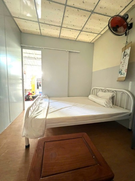 cho thuê căn hộ dịch vụ bancony toilet riêng Lê Văn Lương, giá 2 triệu