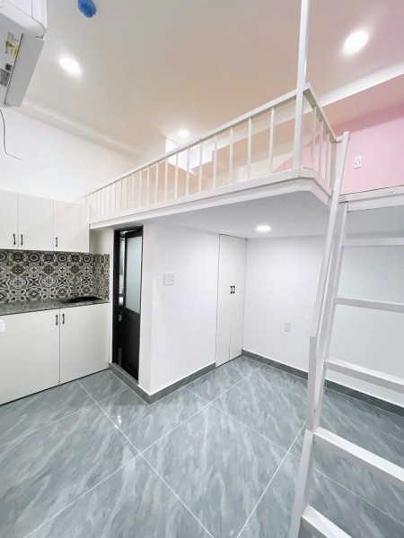 Duplex cửa sổ trời full nội thất