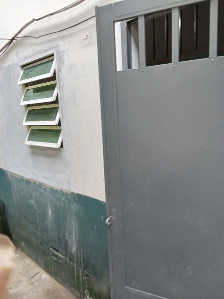 Phòng trọ 12m2 có gác, gần nhà thờ Xóm Thuốc