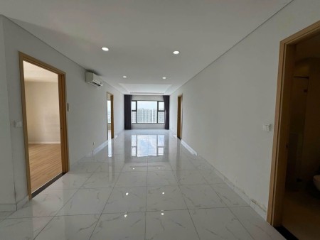 117m2, căn góc, 3PN, Chung cư Oriental Plaza -Tân Phú giá thuê 13 tr/th