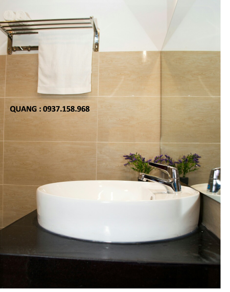 Chính chủ cho thuê nhà 4x18 Full nội thất cao cấp, hẻm xe hơi, khu yên tĩnh, đường Phạm hùng