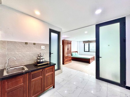 Phòng mới full nội thất, thang máy khu phan xích long phú nhuận