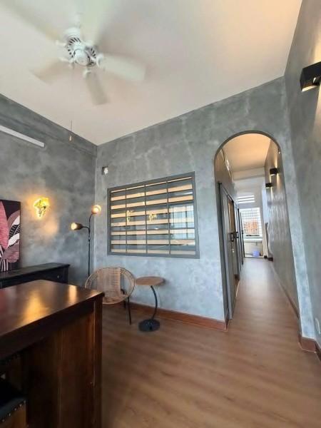 Chung cư Thang Bộ- Kênh Nhiêu Lộc, Quận 3, sẵn nội thất, 1PN, 42m2, giá 8 tr/th