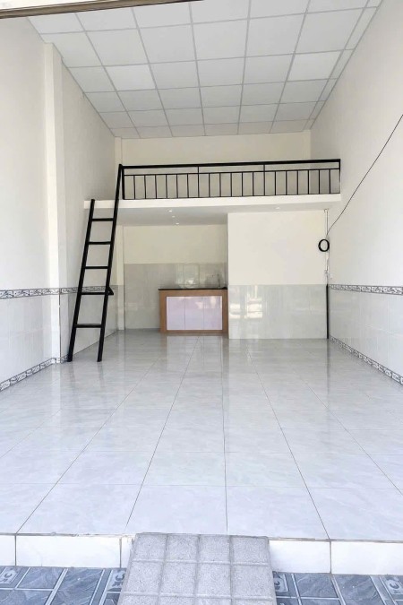 Mặt bằng kinh doanh buôn bán có sẵn máy lạnh