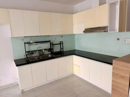 C/c Cao Cấp Res Green-Căn Góc 3PN, (ko NT, có 3 máy lạnh) giá 13.5 tr/th)