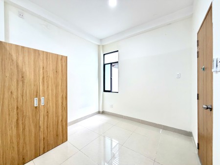 Phòng tiện nghi có cửa sổ - Bùi Đình Túy gần Học Viện Cán Bộ