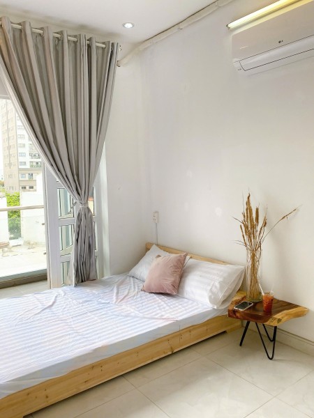 Cho thuê phòng ban công thoáng, full nội thất–gần Đại học HUTECH, UEF -Nguyễn Văn Thương Bình Thanh
