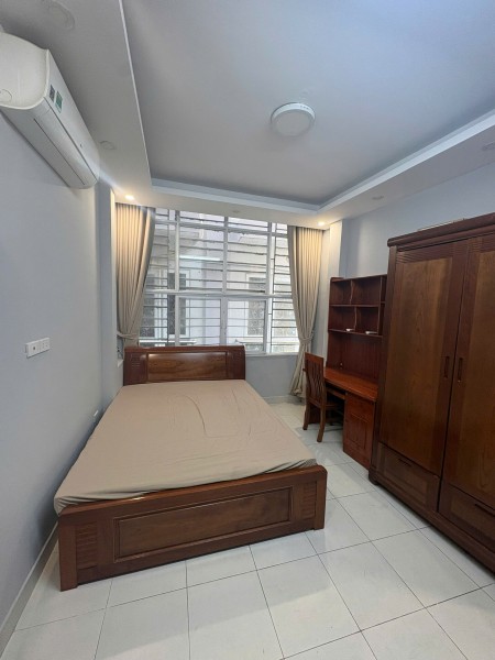 Cho thuê ba phòng mới tinh, diện tích 28 m2 full nội thất, vệ sinh khép kín !!!