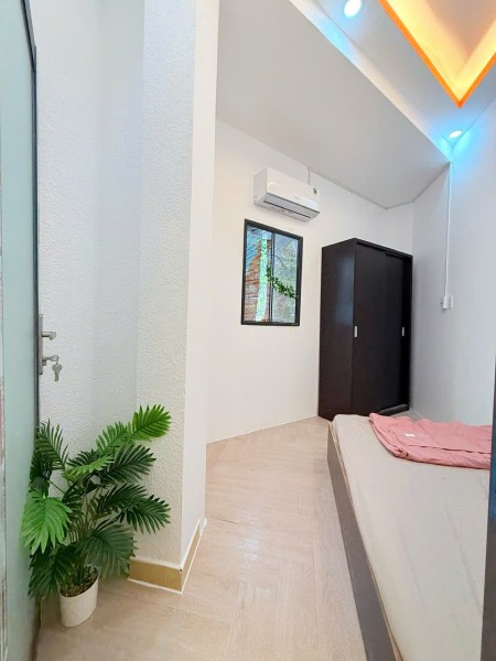 Cho thuê căn hộ 2PN tách bếp, ban công, full nội thất Bình Thạnh