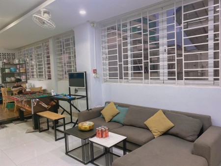 KTX LIVI HOUSE – CHỈ TỪ 1,6 TRIỆU/THÁNG | Q5 Q10 PHÚ NHUẬN | TRỌN GÓI ĐIỆN, NƯỚC, WIFI & PHÍ DỊCH VỤ