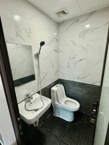 GÓC NHƯỢNG TRỌ : Mình cần pass trọ đầu tháng 11 vào ở, nhà mới xây, pccc, nội thất đầy đủ, vskk, khô
