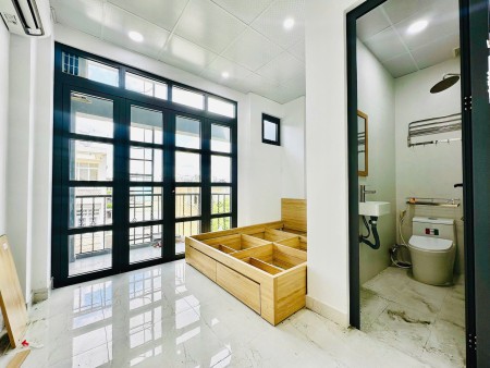 Cho thuê phòng trọ cao cấp Thành Thái Q10 - Căn hộ Studio mới 100%, có ban công lớn, full nội thất