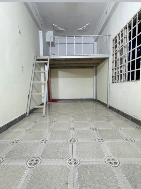 Phòng trọ rộng rãi thoáng mát,có cửa sổ