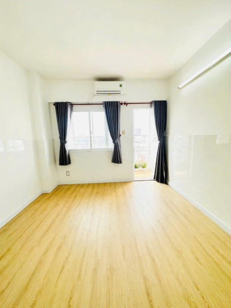 Chung cư Nguyễn Kim, Nhật Tảo, Q10: 1p ngủ, 8triệu, nhà trống
