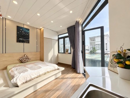 Căn hộ mới 35m2 ban công siêu thoáng giáp Quận 1, Q3- Phan Đăng Lưu, Phú Nhuận