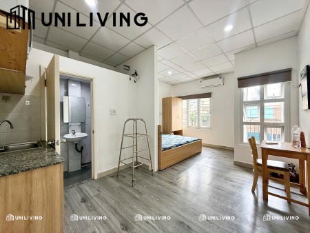 Cho thuê phòng 35m2, ban công gần ngã tư Phú Nhuận, tiện đi Q1, Q3, Sân bay_thang máy, full nội thất