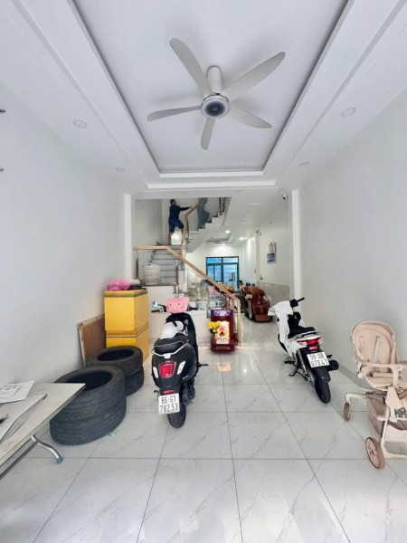 Nhà riêng 1/Phan Xích Long, Phú Nhuận 2PN-Full nội thất, giá 14tr/th