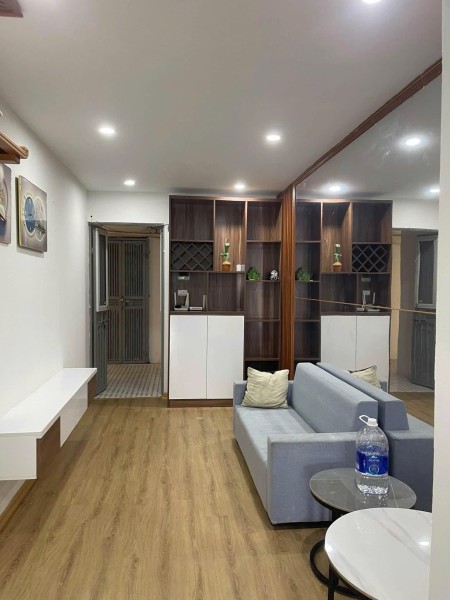 Căn góc 3 phòng ngủ, C/c Kim Tâm Hải, 96m2 sẵn nội thất giá 8.7 tr/th