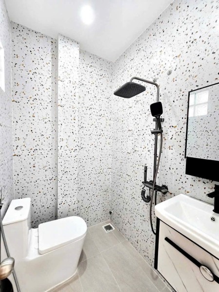 Nhà 3 lầu hẻm Phạm văn Bạch 3p ngủ, 3wc, NTCB giá 15tr/tháng