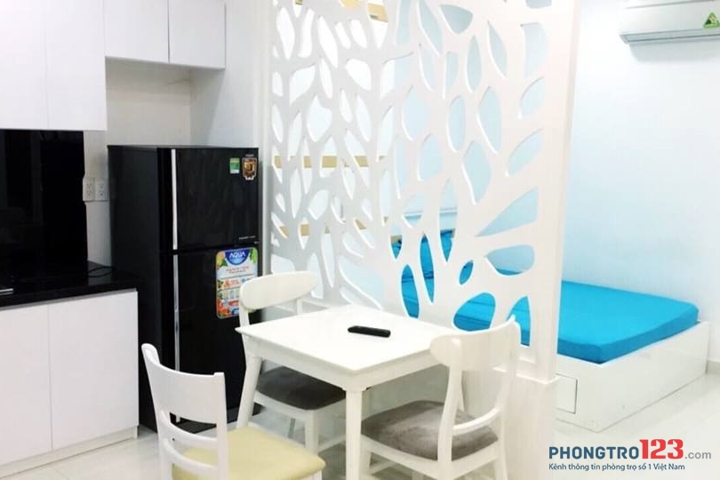 Cho thuê căn hộ dịch vụ 2PN Nguyễn Trãi, Quận 5 full nội thất
