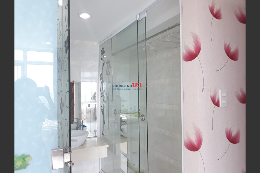 Tìm bạn ở ghép phòng master WC riêng - CC Phú Hoàng Anh - gần ĐH Tôn Đức Thắng, Rmit - Quận 7