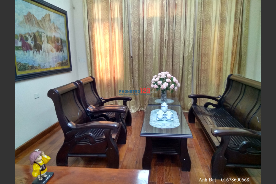 Cho thuê nhà 4 tầng 200m2 đầy đủ tiện nghi, thuận tiện đi lại!