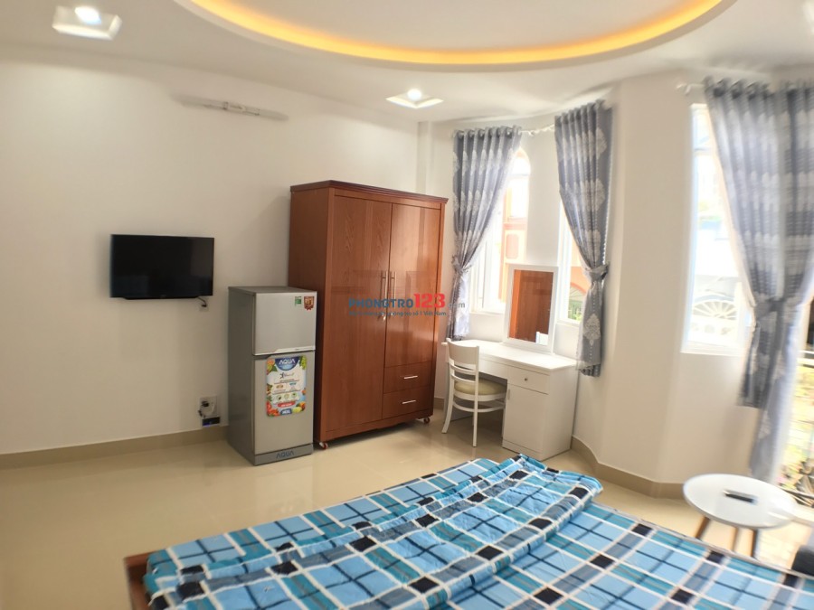 Phòng Full Nội Thất,HXH, Ban công, DT 25m2, Giá 6,5tr, Free: Để xe, Wifi, Cáp, Rác, phí an ninh ở Q. Phú Nhuận