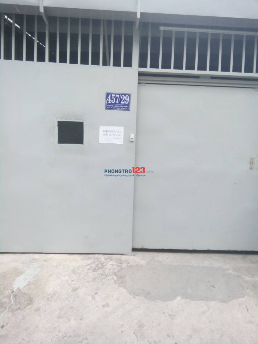 Phòng ở lầu 2 có Máy lạnh,Gác lửng,Giá 3,8tr,Giờ tự do,BV 24/24 ở hẻm 457 HTP gần KCX Tân Thuận Q.7