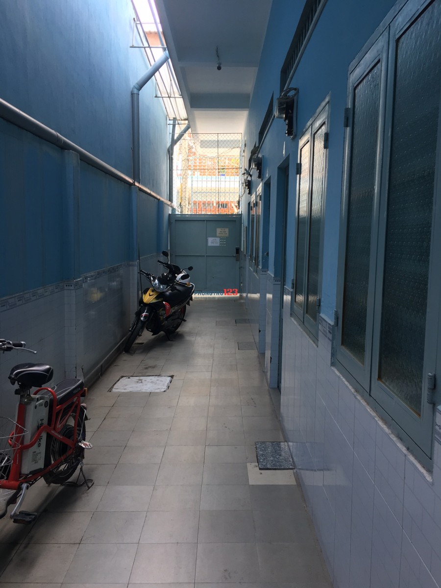 Nhà trọ cao cấp có khóa vân tay đường Làng Tăng Phú, gần khu công nghệ cao Q9