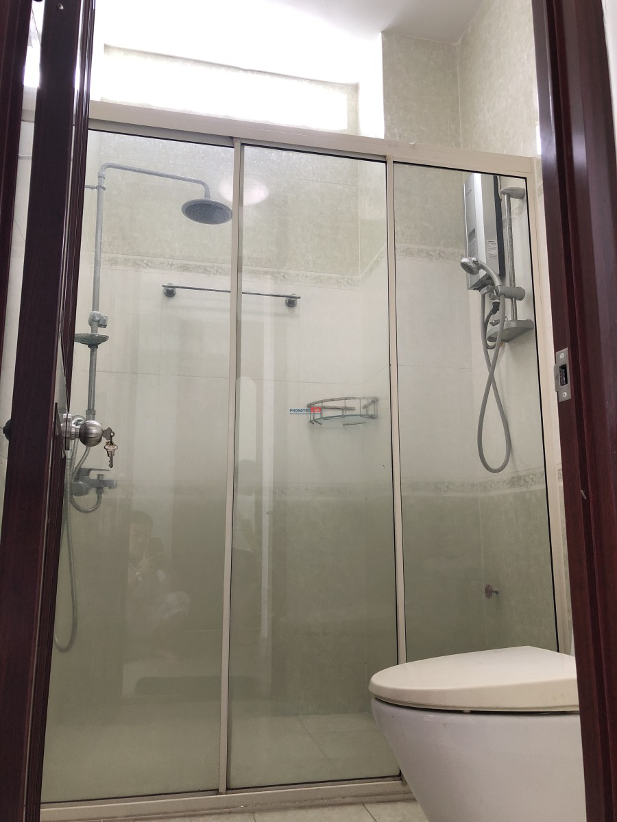 KTX Biệt thự Homestay ở ghép 1,6 triệu/người, miễn phí điện, nước, wifi, giữ xe, máy lạnh...
