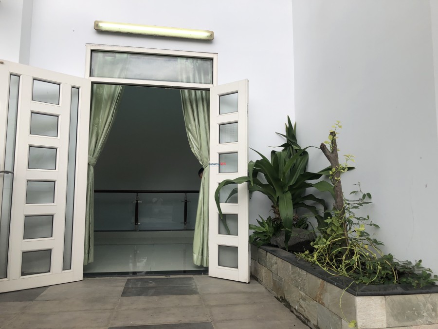 Homestay Biệt Thự gần Lotte Q.7 chỉ 1,6 tr/tháng, miễn phí: điện, nước, wifi, giữ xe, vệ sinh KTX