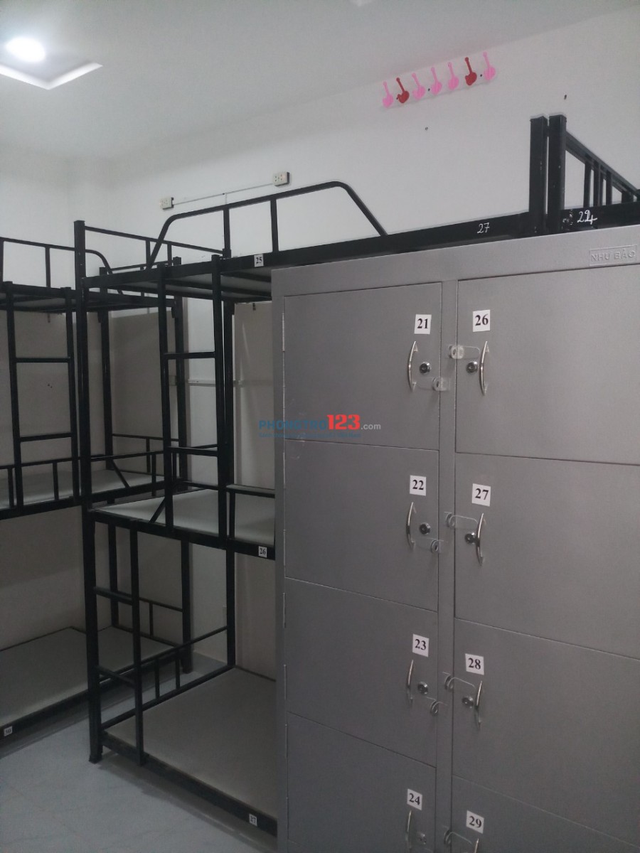 Cho thuê KTX máy lạnh giá rẻ Quận Tân Bình 450k