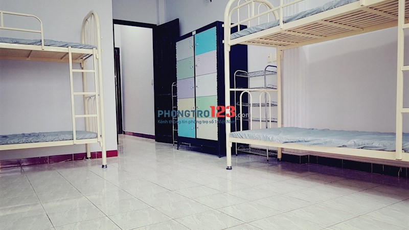Phòng ở ghép - ký túc xá cho sinh viên, người đi làm 1tr1/người bao điện nước gần Quận 1