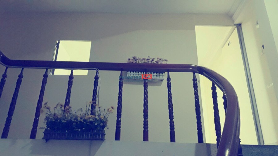 KTX máy lạnh giá rẻ ở 84 Giải Phóng, P.4, Tân Bình
