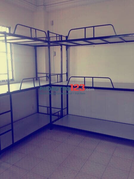 KTX máy lạnh giá rẻ ở 84 Giải Phóng, P.4, Tân Bình